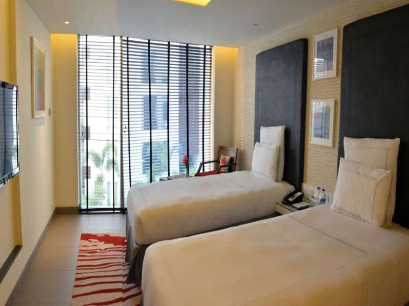 Hard Rock Hotel Goa קלנגוטה מראה חיצוני תמונה A room at the Park, Hyderabad
