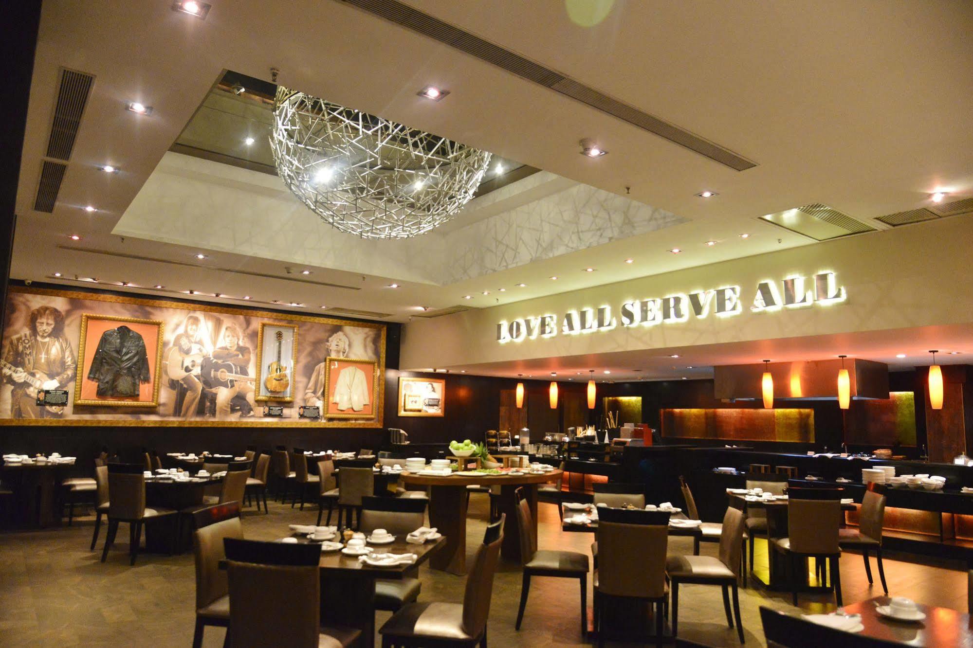 Hard Rock Hotel Goa קלנגוטה מראה חיצוני תמונה Interior of the restaurant