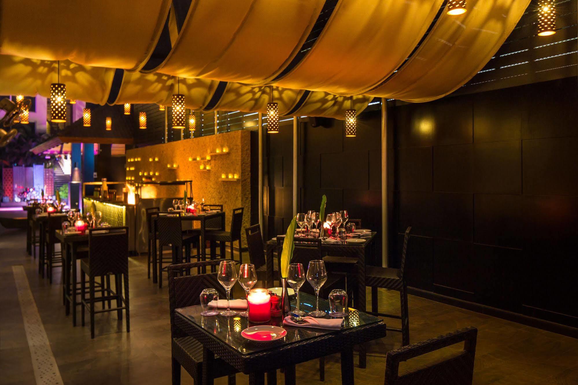 Hard Rock Hotel Goa קלנגוטה מראה חיצוני תמונה The interior of the restaurant